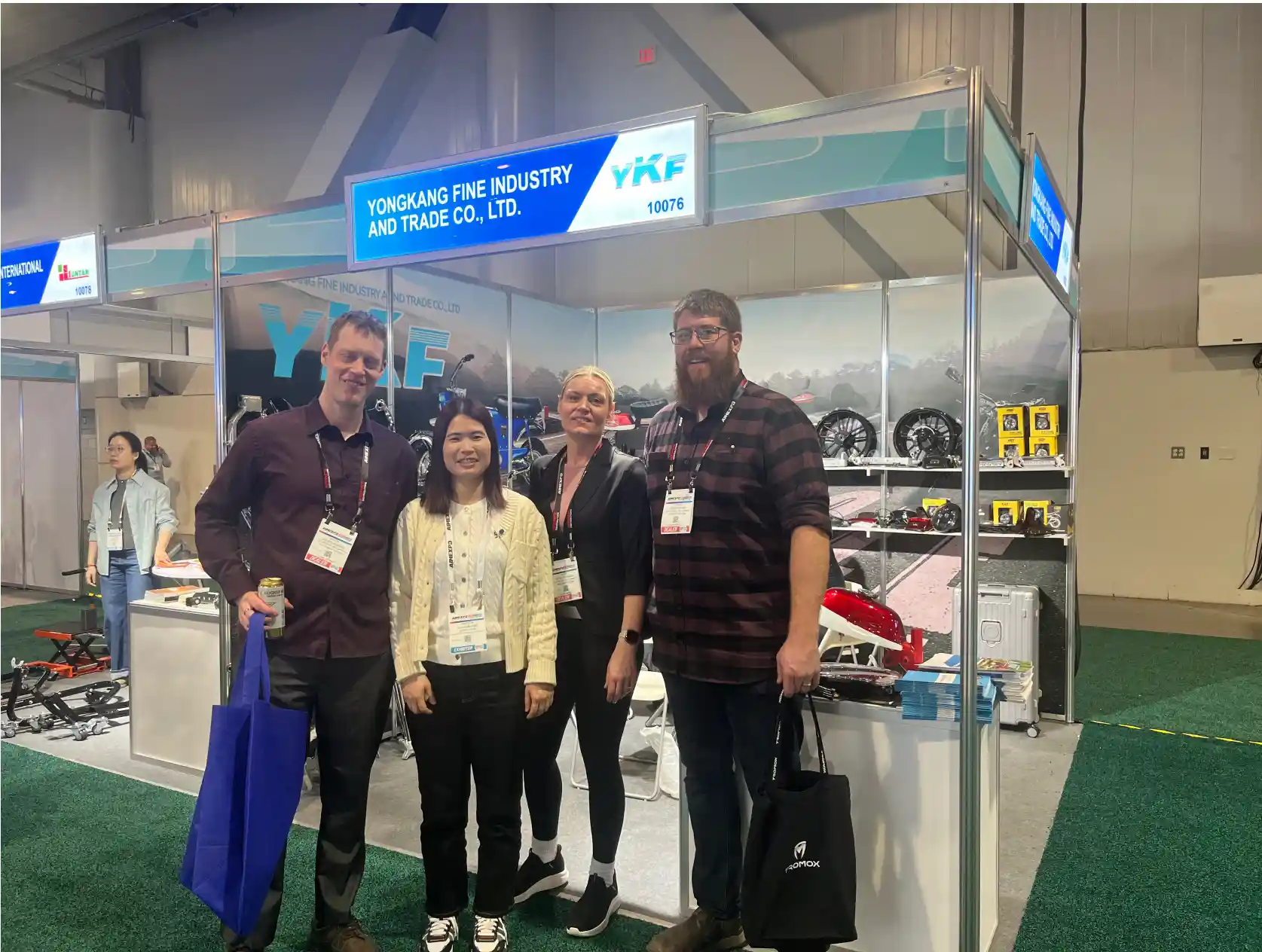 YKMOTOs trade show photo
