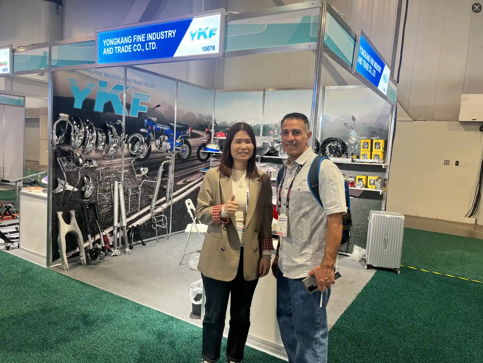 YKMOTOs trade show photo